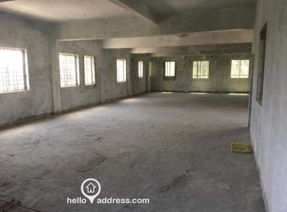 all floorhall with long span