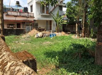 Residential Land for Sale in Ernakulam, Vennala, Vennala, X8XC+G8M Kochi, Kerala