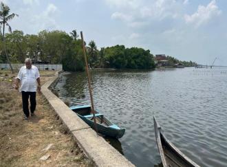 വാസയോഗ്യമായ ഭൂമി വില്പനയ്ക്ക് എറണാകുളം, Palluruthy, Palluruthy