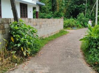 Residential Land for Sale in Ernakulam, Paravur, Chendamangalam