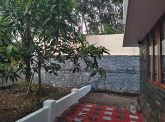 Residential House Villa for Sale in Ernakulam, Mulanthuruthy, Arakkunnam