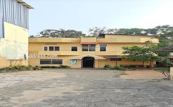 Commercial Building for Sale