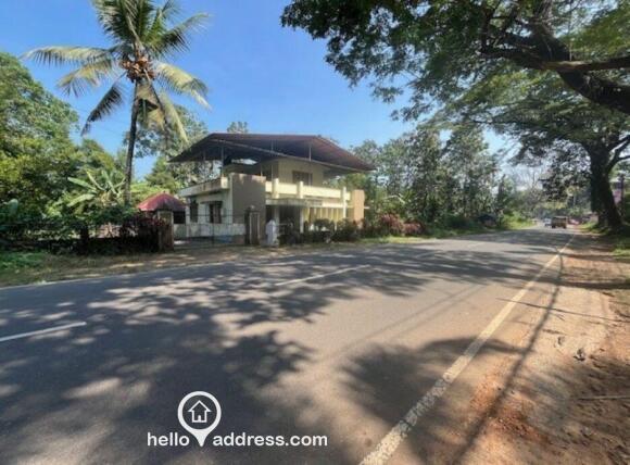 Property by the road on Changnacherri-Vazhoor