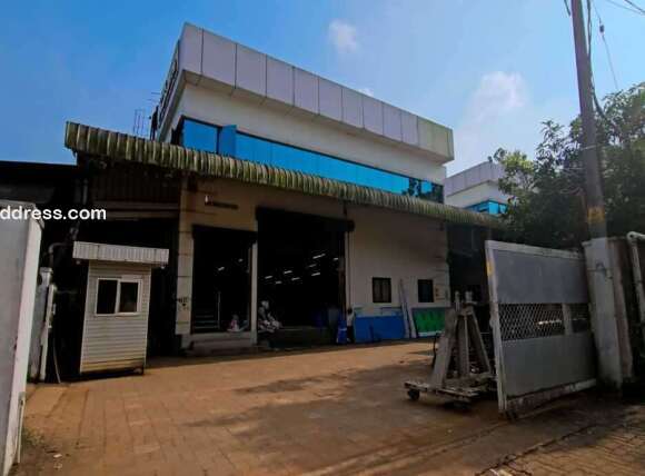 Commercial Building for Sale