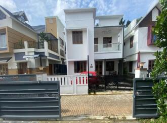 Residential House Villa for Sale in Ernakulam, Aluva, Pukkattupady