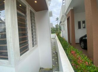 Residential House Villa for Sale in Ernakulam, Aluva, Pukkattupady