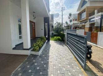 Residential House Villa for Sale in Ernakulam, Aluva, Pukkattupady