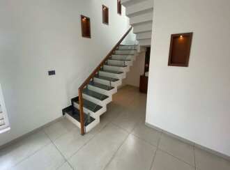 Residential House Villa for Sale in Ernakulam, Aluva, Pukkattupady