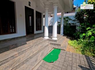 Residential House Villa for Sale in Ernakulam, Angamaly, Mookkannoor, Shalom Villas