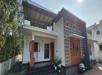 Residential House Villa for Sale in Idukki, Thodupuzha, Thodupuzha town, Kanjiramattom Temple Road