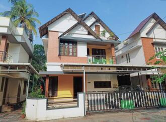 Residential House Villa for Sale in Ernakulam, Tripunithura, S Paravur, Karaparambu junction