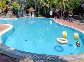 Commercial Building for Sale in Kottayam, Kumarakom, Kumarakom