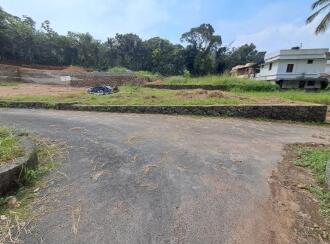 Residential Land for Sale in Ernakulam, Kanayannur, Kanayannur, Kureekad Kottayathupara Road (Namburisshan Mala Road)