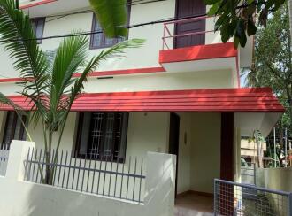 Residential House Villa for Sale in Ernakulam, Ernakulam town, Ponnurunni, Narayanan Asan Road, Muhammed Kutty Master Lane.