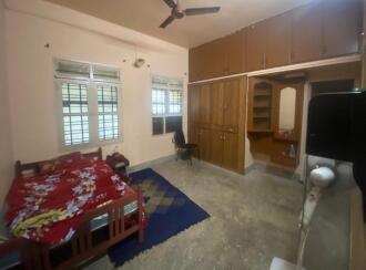 Residential House Villa for Sale in Ernakulam, Ernakulam town, M g road, Near Kasavukada