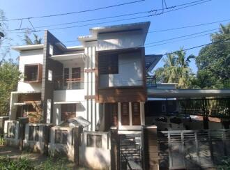 Residential House Villa for Sale in Kozhikode, Chevayoor, Chevayoor, 600m from Mavoor road and 300m from Kovoor -Vellimadukunnu bypass.