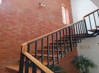 Residential House Villa for Sale in Thrissur, Chalakudy, Perambra, https://goo.gl/maps/QUh7W4cCYbsk4AR66