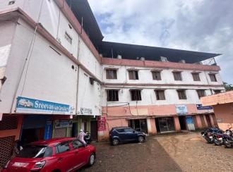 Commercial Building for Sale in Pathanamthitta, Pathanamthitta, Makkamkunnu