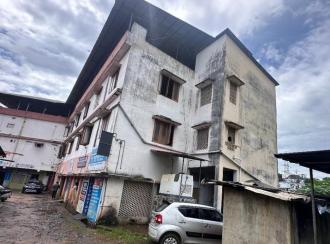 Commercial Building for Sale in Pathanamthitta, Pathanamthitta, Makkamkunnu