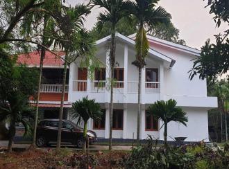 Residential House Villa for SaleThrissur, Pattikkad, Chuvannamannu