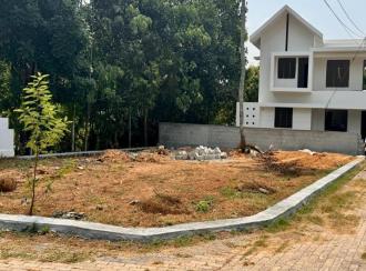 Residential Land, Thrissur