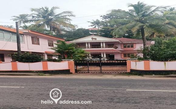 Commercial Building for Sale