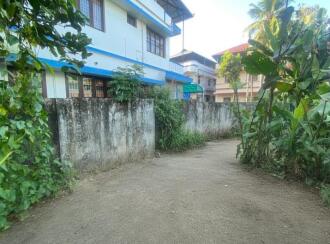 Residential Land for Sale in Ernakulam, Ernakulam town, Mamangalam, Mamangalam BTS cros road