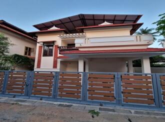 Residential House Villa for Sale in Thrissur, Guruvayur, Thaikkad, Palli Road, Thaikkad, Guruvayur