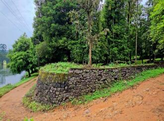 Residential Land for Sale in Ernakulam, Muvattupuzha, Memadangu, Near Kavana Bridge