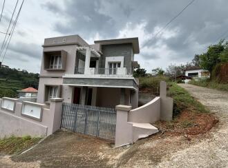 Residential House Villa for Sale in Trivandrum, Vazhayila, Karakulam