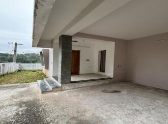 Residential House Villa for Sale in Trivandrum, Vazhayila, Karakulam