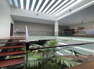 Residential House Villa for Sale in Trivandrum, Vazhayila, Karakulam