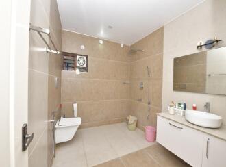 Residential House Villa for Sale in Kollam, Kollam, Randamkutty