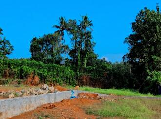 Commercial Building for Rent in Thrissur, Chalakudy, Ashtamichira, ANNALLUR TIELS FACTORY