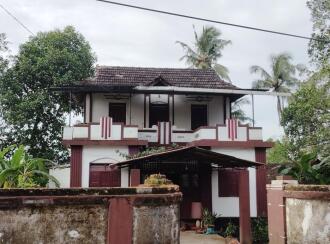 Residential House Villa for Sale in Thrissur, Kunnamkulam, Kunnamkulam, Anaikkal Road garage kanippayyur