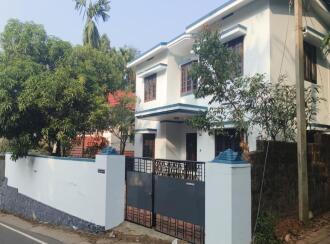 Residential House Villa for Sale in Kozhikode, Ramanattukara, Ramanattukara, Near Poovanoor Palli