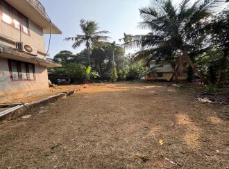 വാസയോഗ്യമായ ഭൂമി വില്പനയ്ക്ക് Thrissur, Mannuthy, Mannuthy