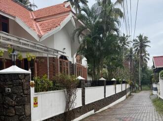 Residential Land for Sale in Trivandrum, Thiruvananthapuram, Mukolakkal, Amabalathunada