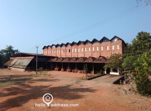 Commercial Building for Sale