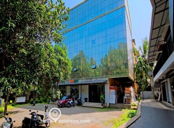 Commercial Building for Sale
