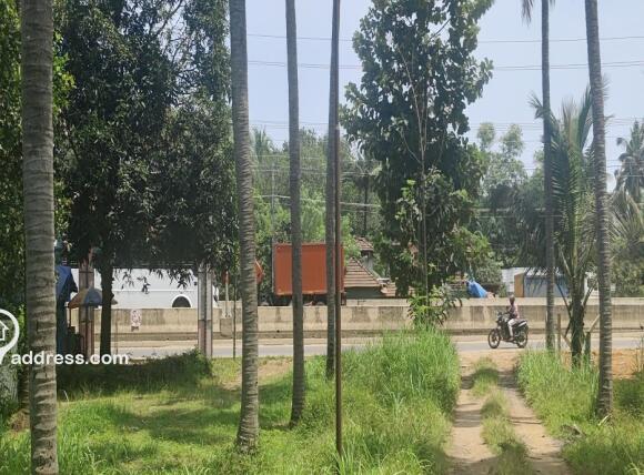 Front road access area