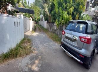 Residential Land for Sale in Ernakulam, Aluva, Desam