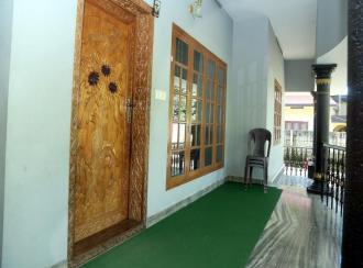 വാസയോഗ്യമായ വീട്‌ വില്പനയ്ക്ക് Pathanamthitta, Adoor, Adoor