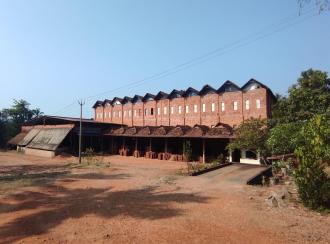 Commercial Building for Sale