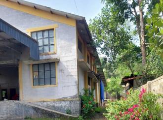 Commercial Building for Sale in Kottayam, Manarcadu, Manarcadu