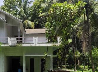 വാസയോഗ്യമായ വീട്‌ വില്പനയ്ക്ക് Malappuram, Malappuram, Padinjattumuri