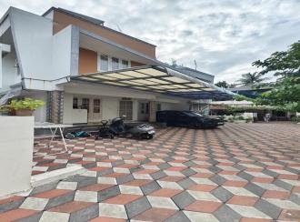 Residential House Villa for SaleErnakulam, Maradu, Kundannoor