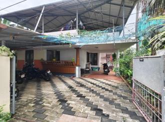 Residential House Villa for Sale in Ernakulam, Maradu, Kundannoor