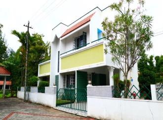 Residential House Villa for SaleErnakulam, Vyttila, Vyttila - ponnurunni