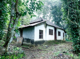 വാസയോഗ്യമായ ഭൂമി വില്പനയ്ക്ക് കോട്ടയം, Pampady, 13th mile